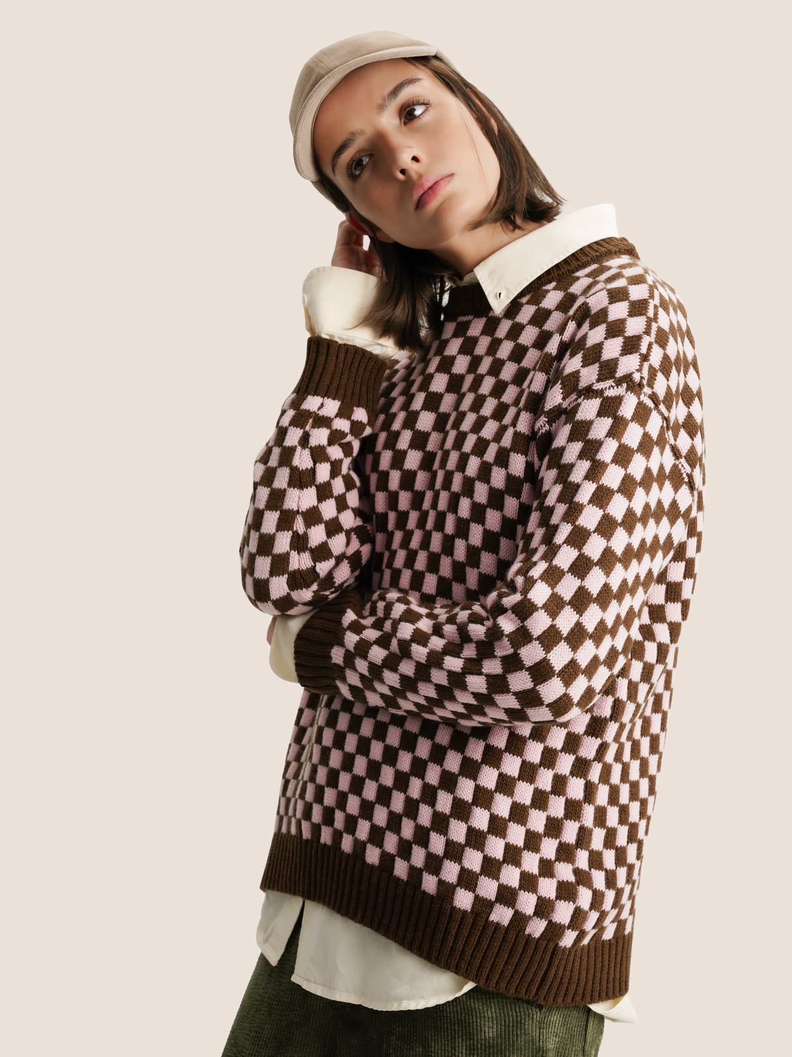 PINK & BROWN CHESS SWEATER